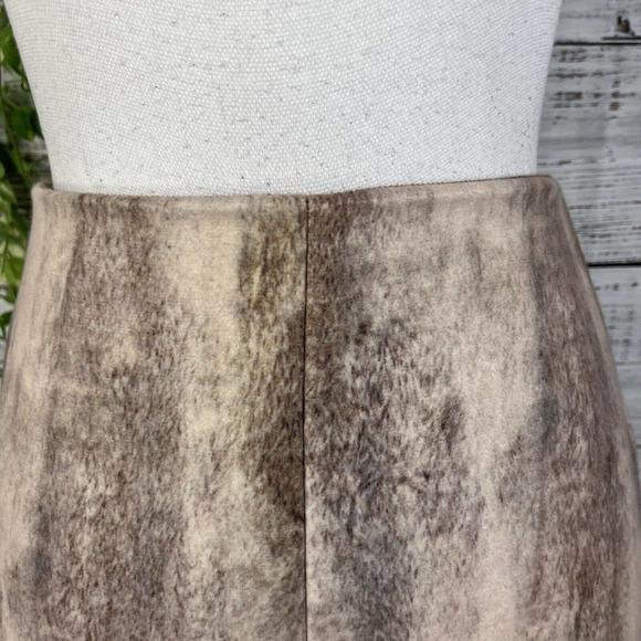 Catherine Skirt size 6 Brown Tan Faux Fur Pencil Knee Casual Career College Club - Picture 4 of 9